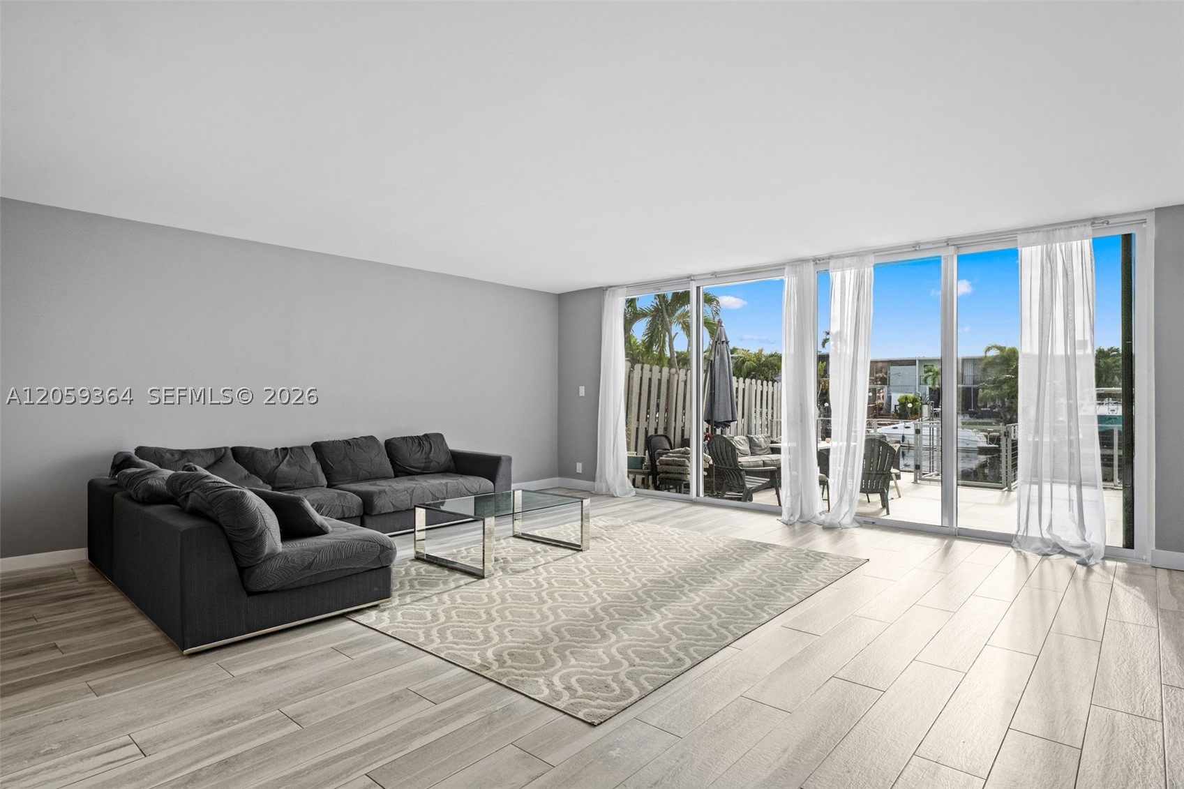613 NE 26th Ave #613, Hallandale Beach FL 33009