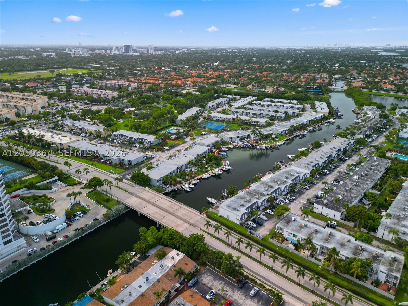 613 NE 26th Ave #613, Hallandale Beach FL 33009