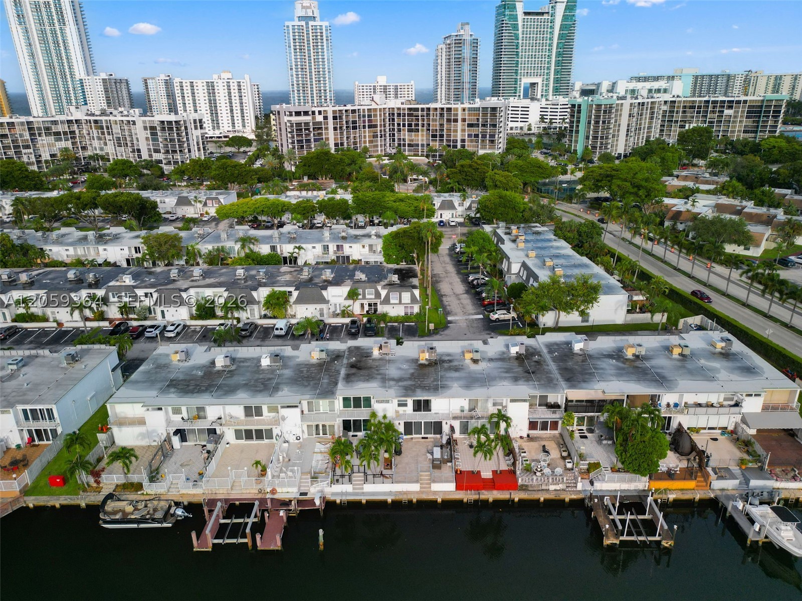 613 NE 26th Ave #613, Hallandale Beach FL 33009