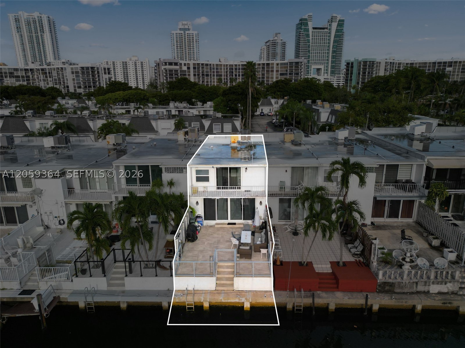 613 NE 26th Ave #613, Hallandale Beach FL 33009