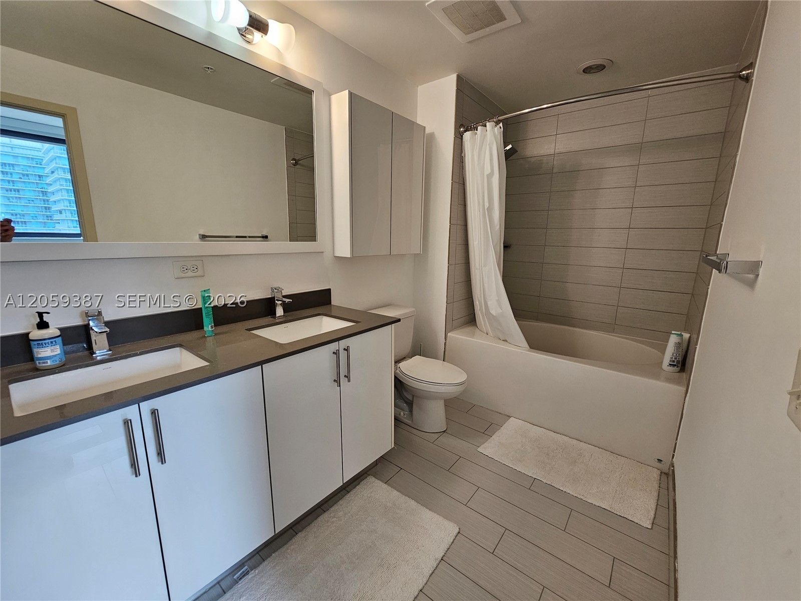 999 SW 1st Ave #3004, Miami FL 33130