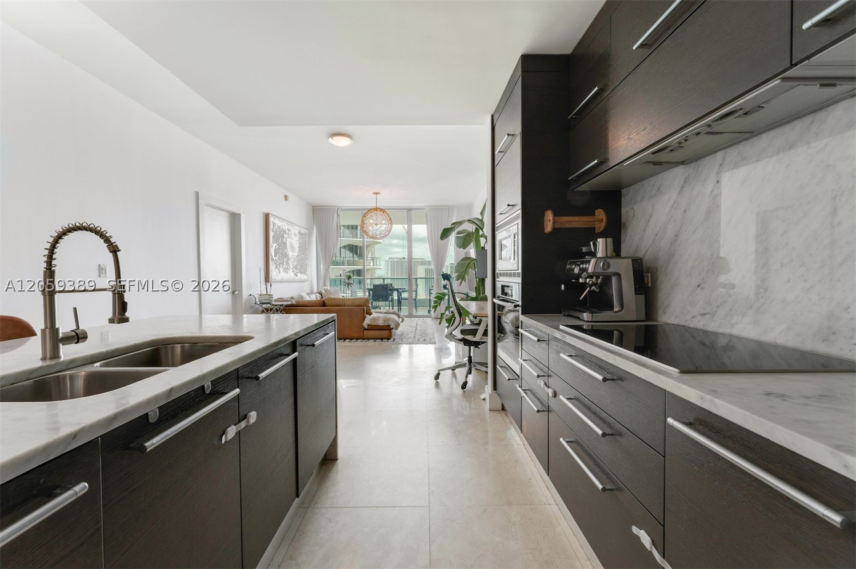 900 Biscayne Blvd #2708, Miami FL 33132