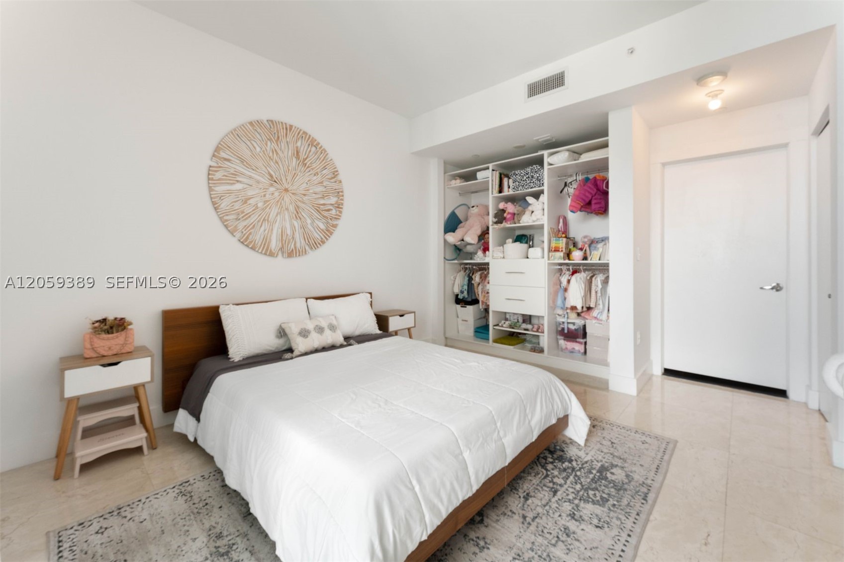 900 Biscayne Blvd #2708, Miami FL 33132