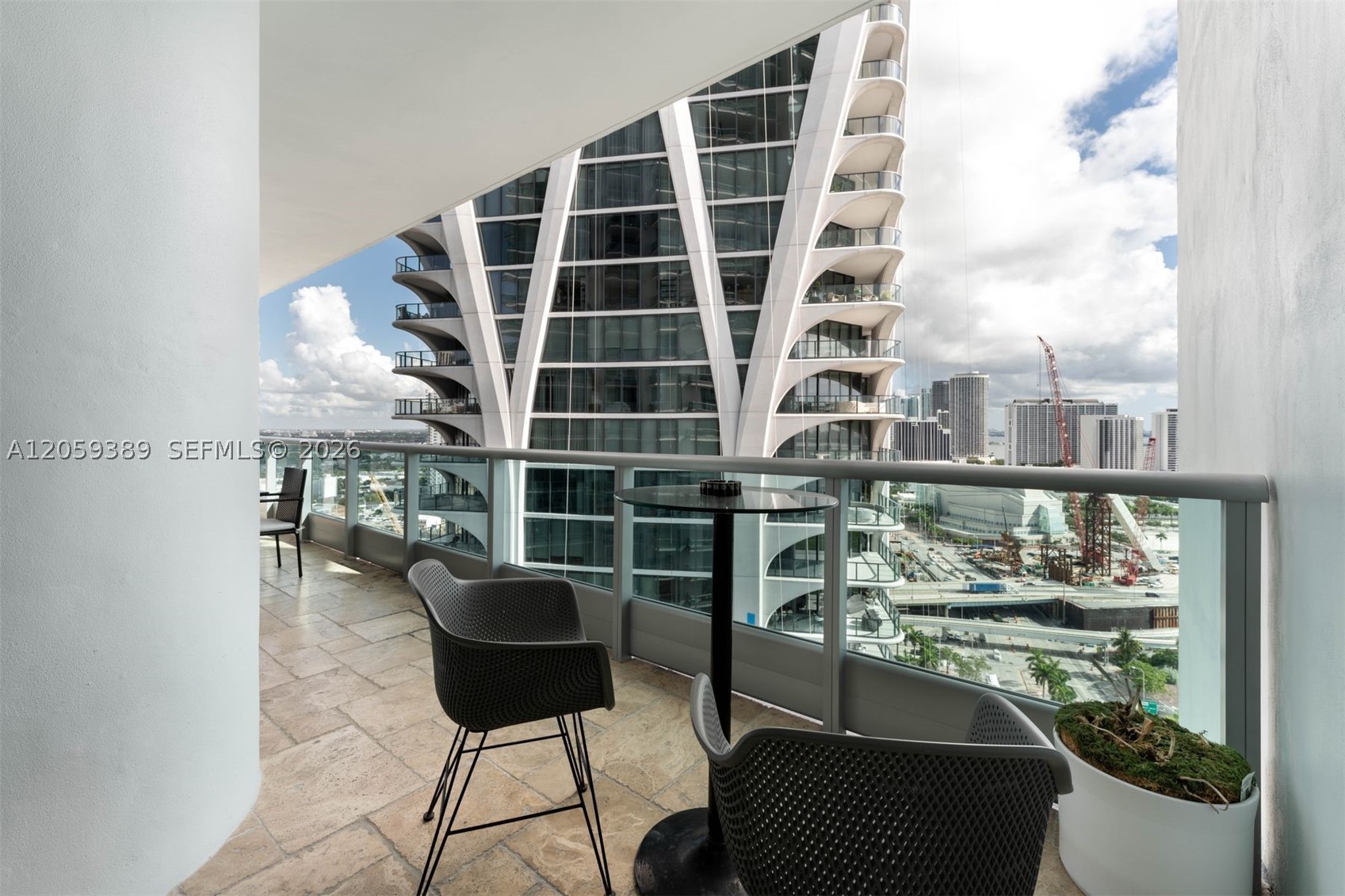 900 Biscayne Blvd #2708, Miami FL 33132