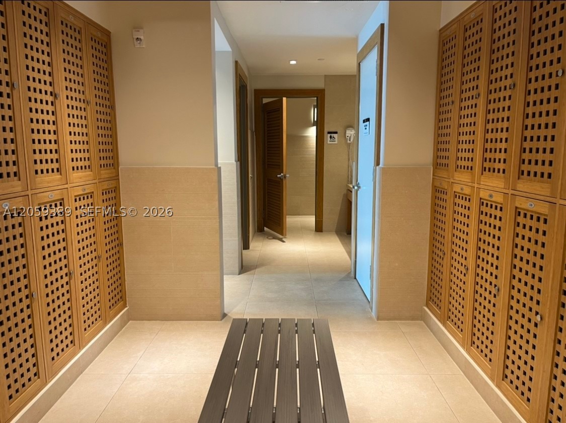 900 Biscayne Blvd #2708, Miami FL 33132