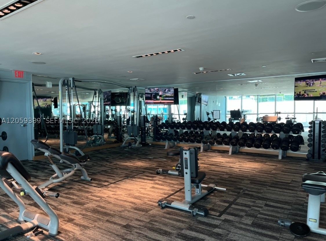 900 Biscayne Blvd #2708, Miami FL 33132