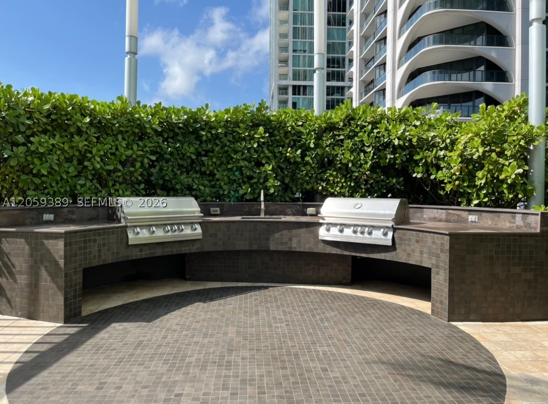 900 Biscayne Blvd #2708, Miami FL 33132