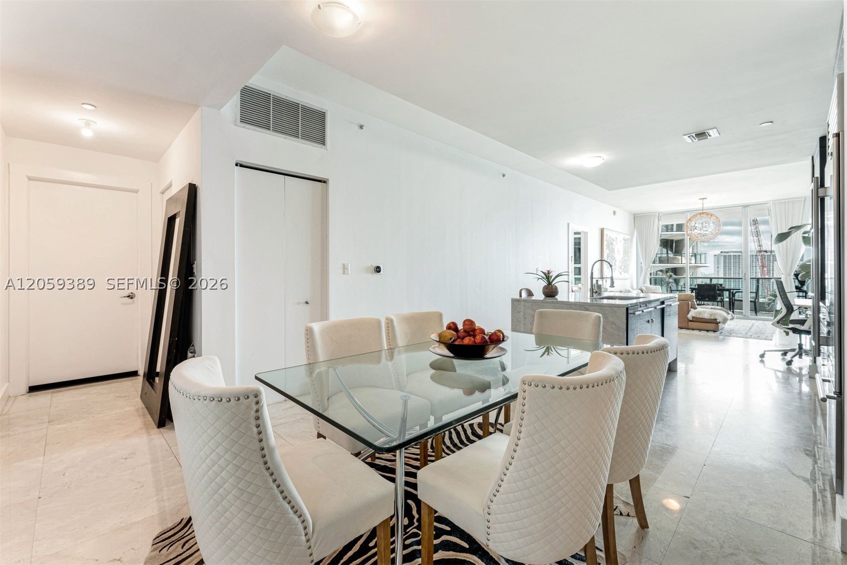 900 Biscayne Blvd #2708, Miami FL 33132