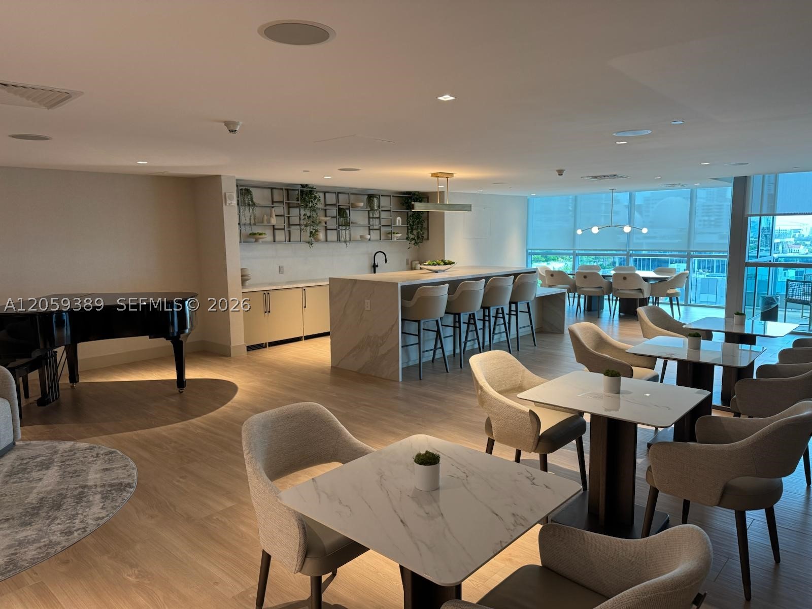 900 Biscayne Blvd #2708, Miami FL 33132