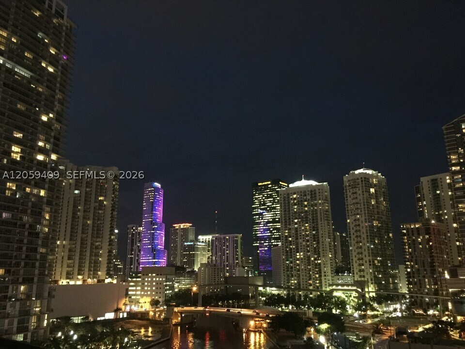 690 SW 1st Ct #1220, Miami FL 33130