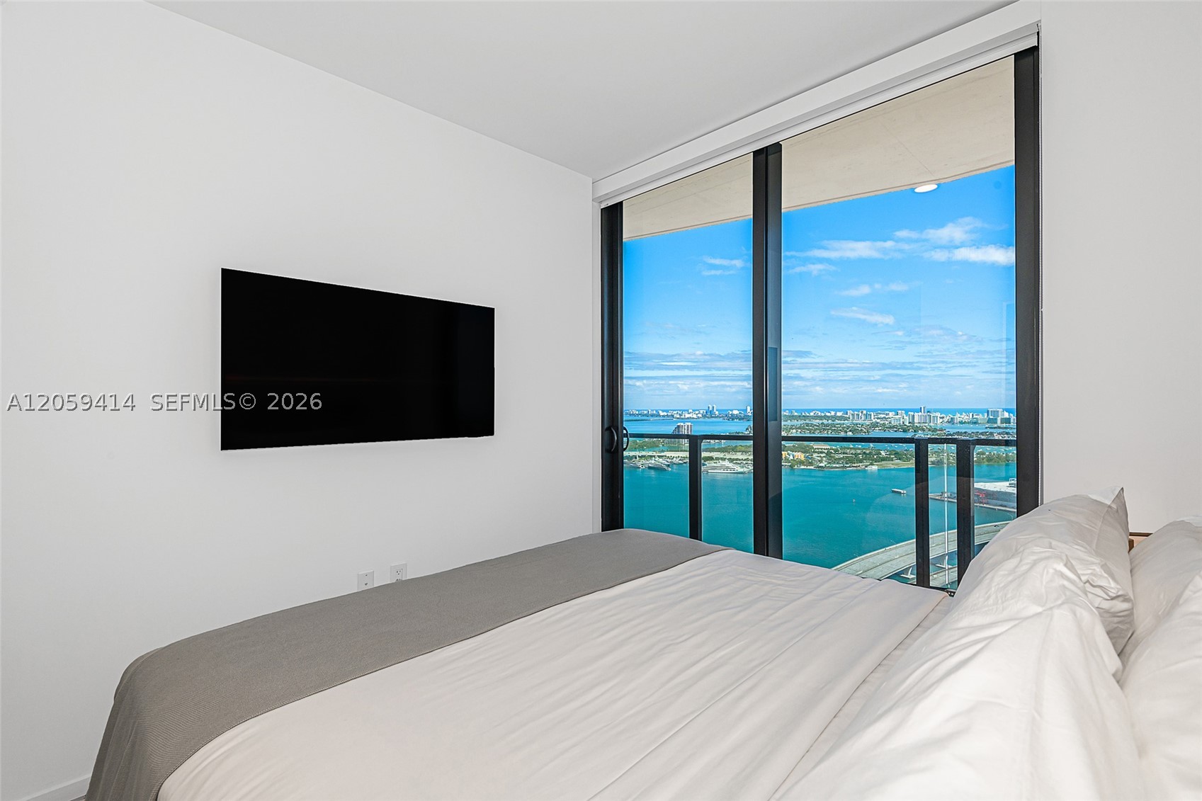 398 NE 5th St #3711, Miami FL 33132