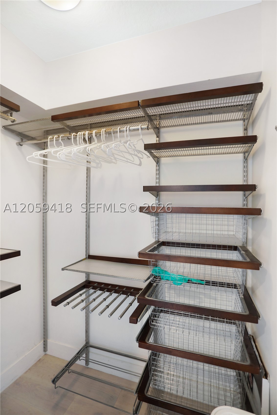 335 S Biscayne Blvd #3808, Miami FL 33131