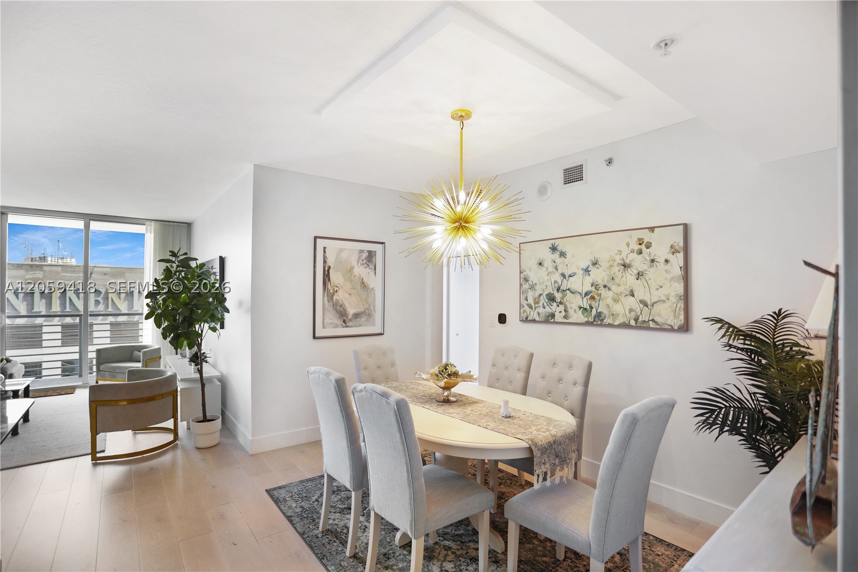 335 S Biscayne Blvd #3808, Miami FL 33131