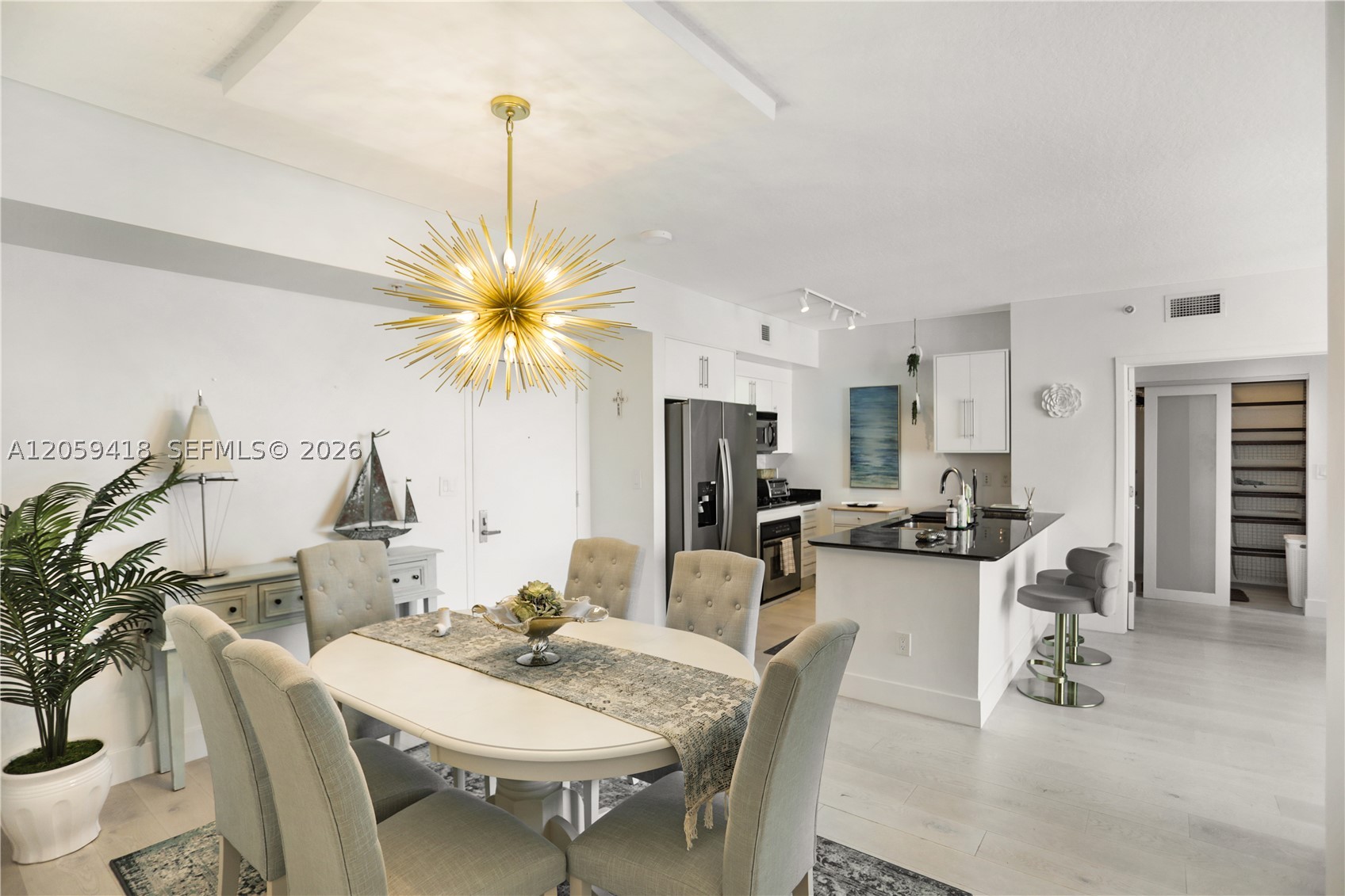 335 S Biscayne Blvd #3808, Miami FL 33131