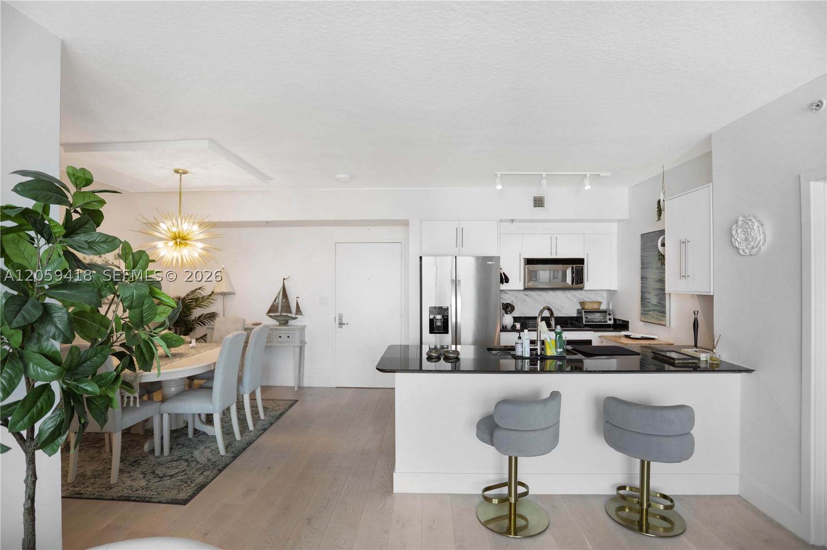 335 S Biscayne Blvd #3808, Miami FL 33131