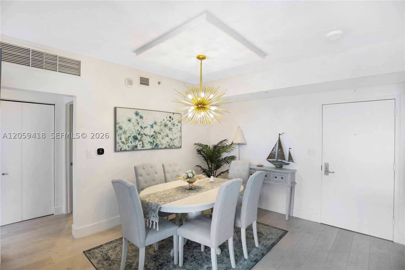 335 S Biscayne Blvd #3808, Miami FL 33131
