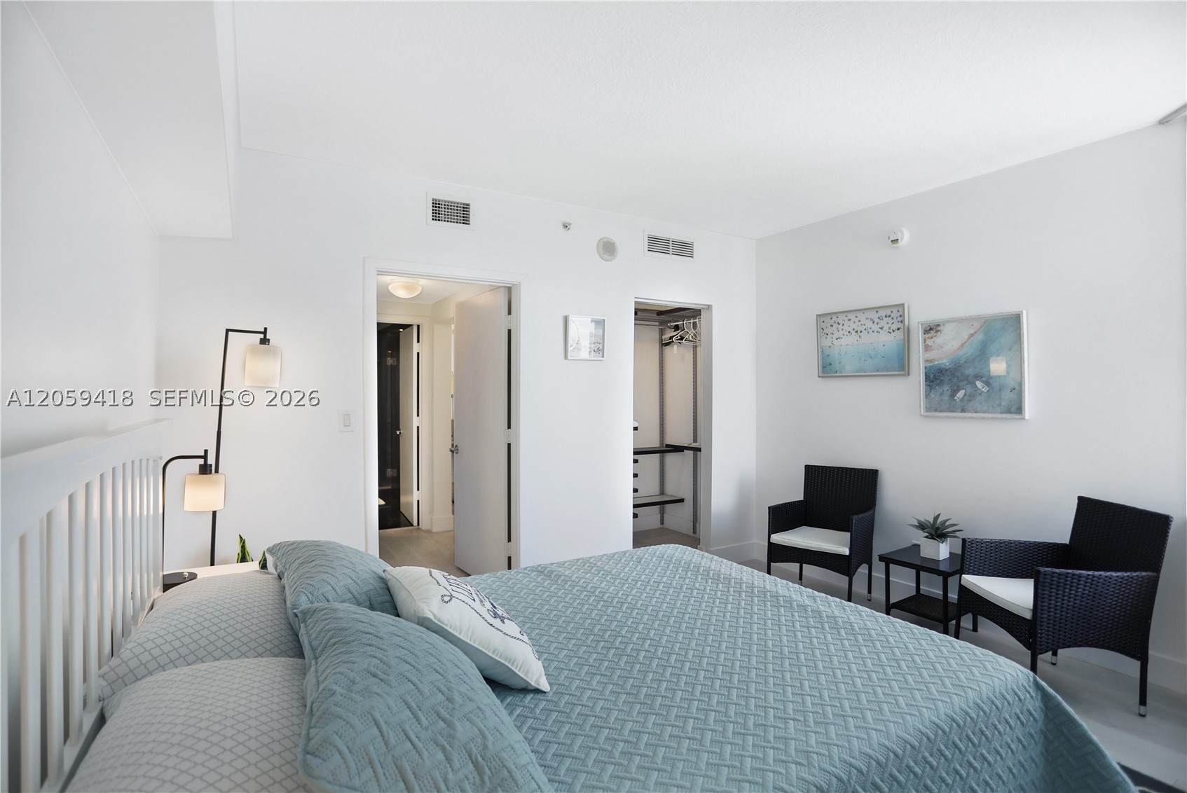 335 S Biscayne Blvd #3808, Miami FL 33131
