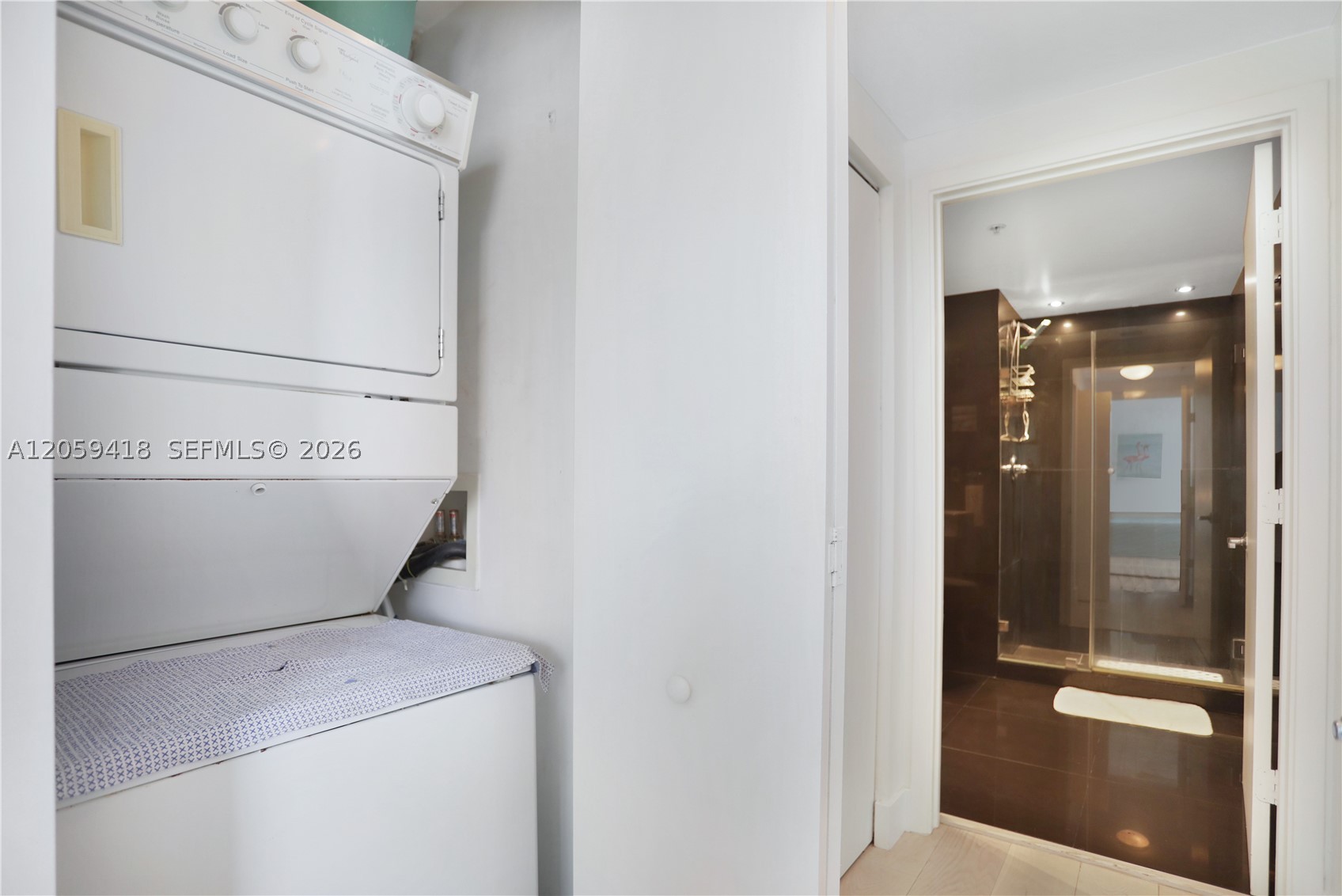 335 S Biscayne Blvd #3808, Miami FL 33131