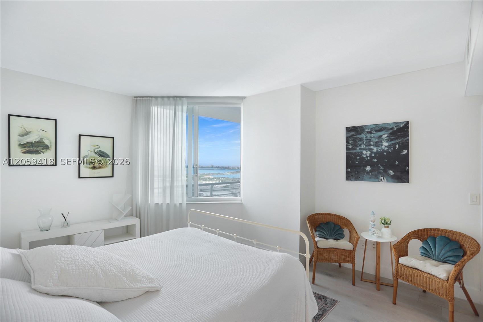 335 S Biscayne Blvd #3808, Miami FL 33131