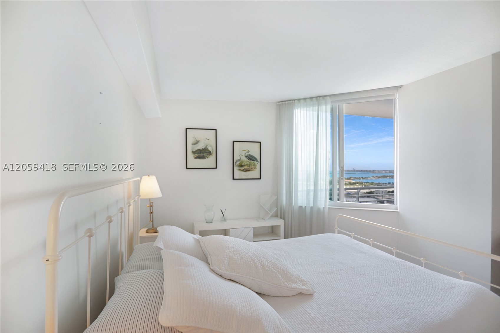 335 S Biscayne Blvd #3808, Miami FL 33131