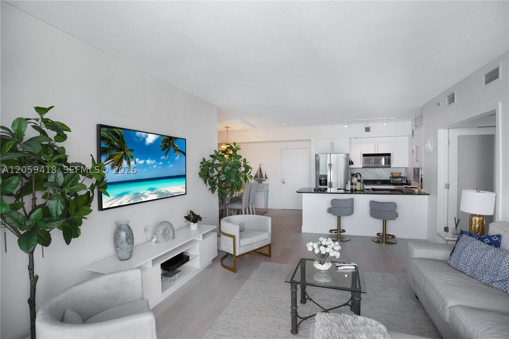 335 S Biscayne Blvd #3808, Miami FL 33131