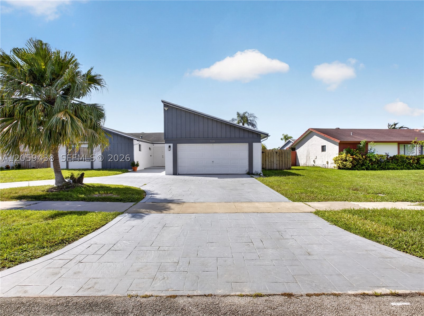 9428 NW 46th Ct, Sunrise FL 33351