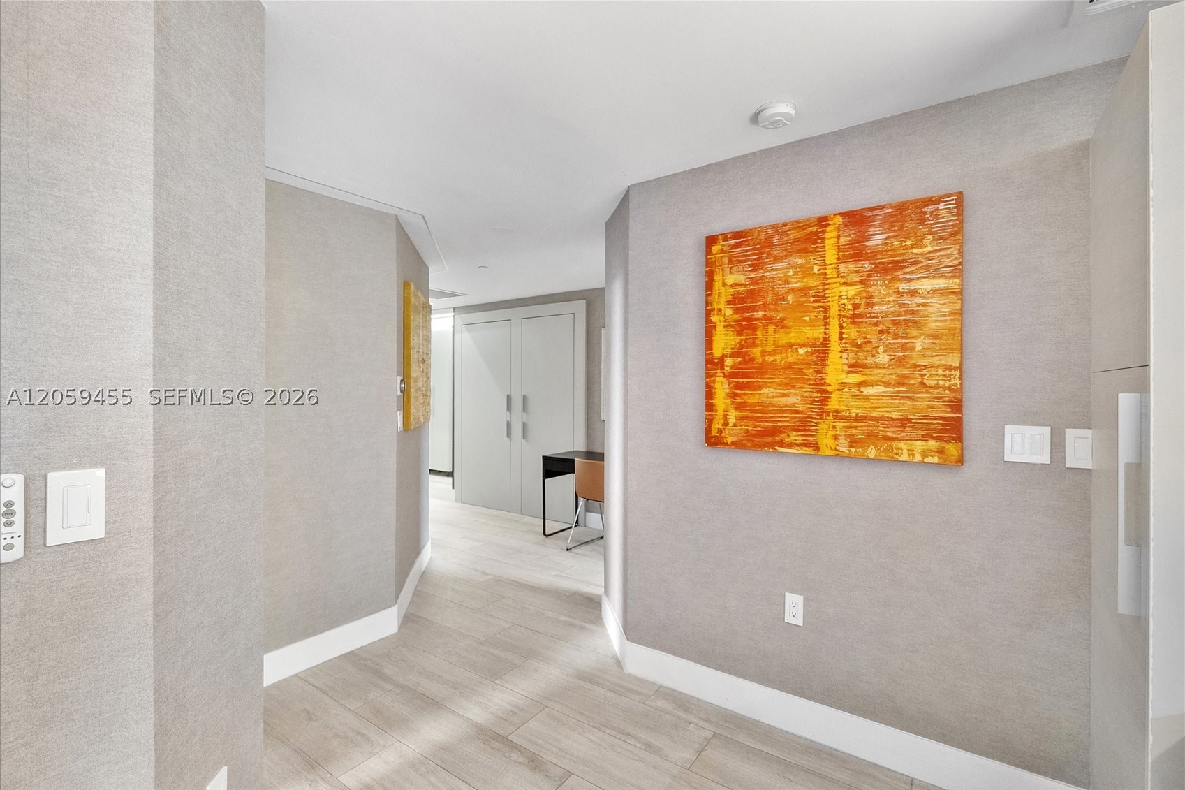 45 SW 9th St #1401, Miami FL 33130