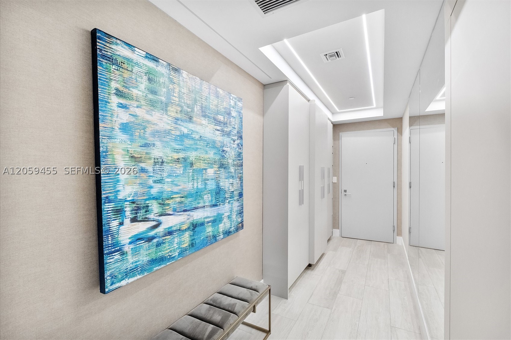45 SW 9th St #1401, Miami FL 33130