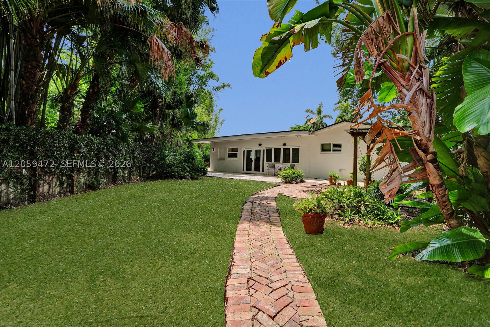 9350 SW 48 St, Miami FL 33165
