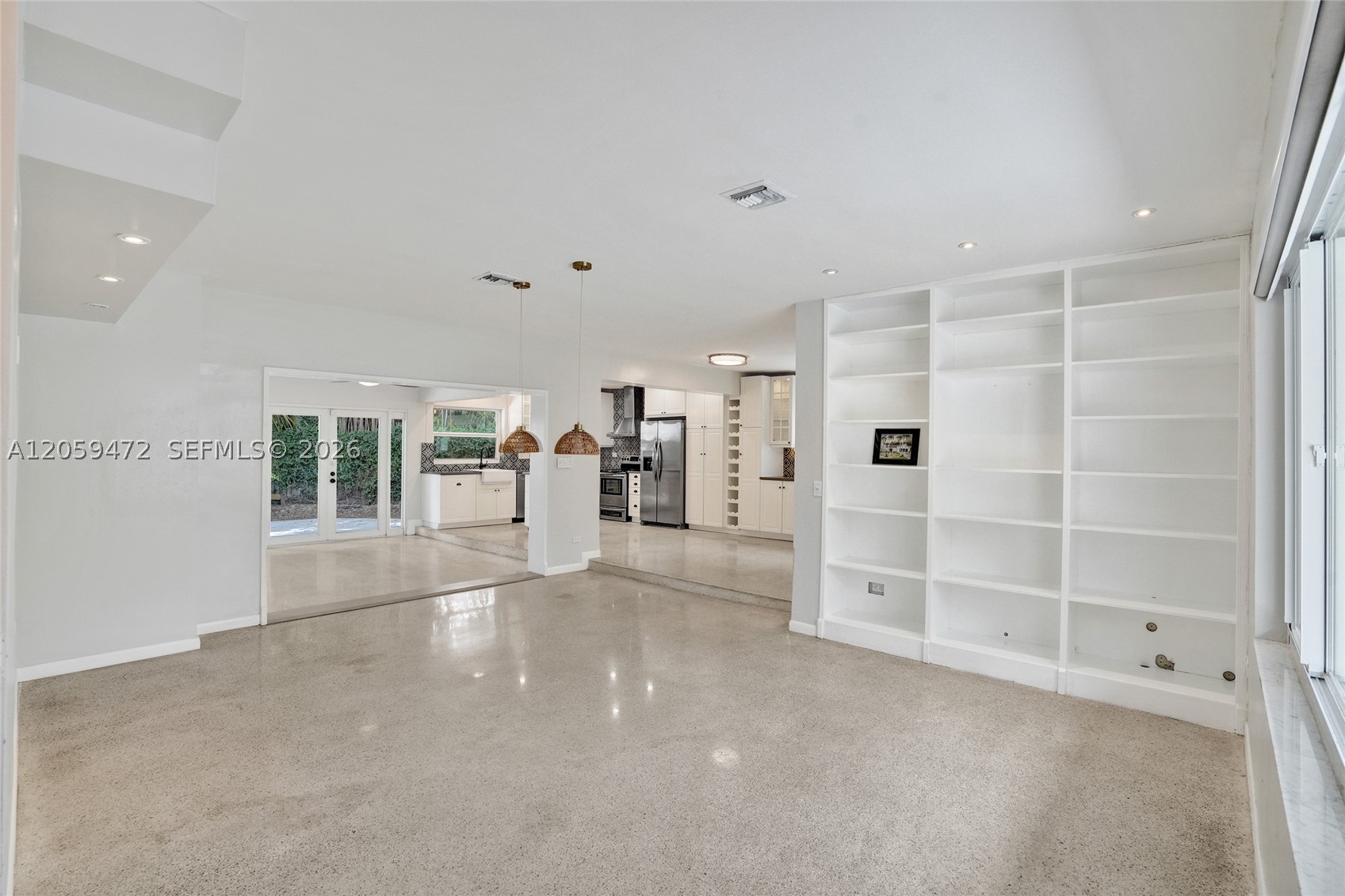9350 SW 48 St, Miami FL 33165