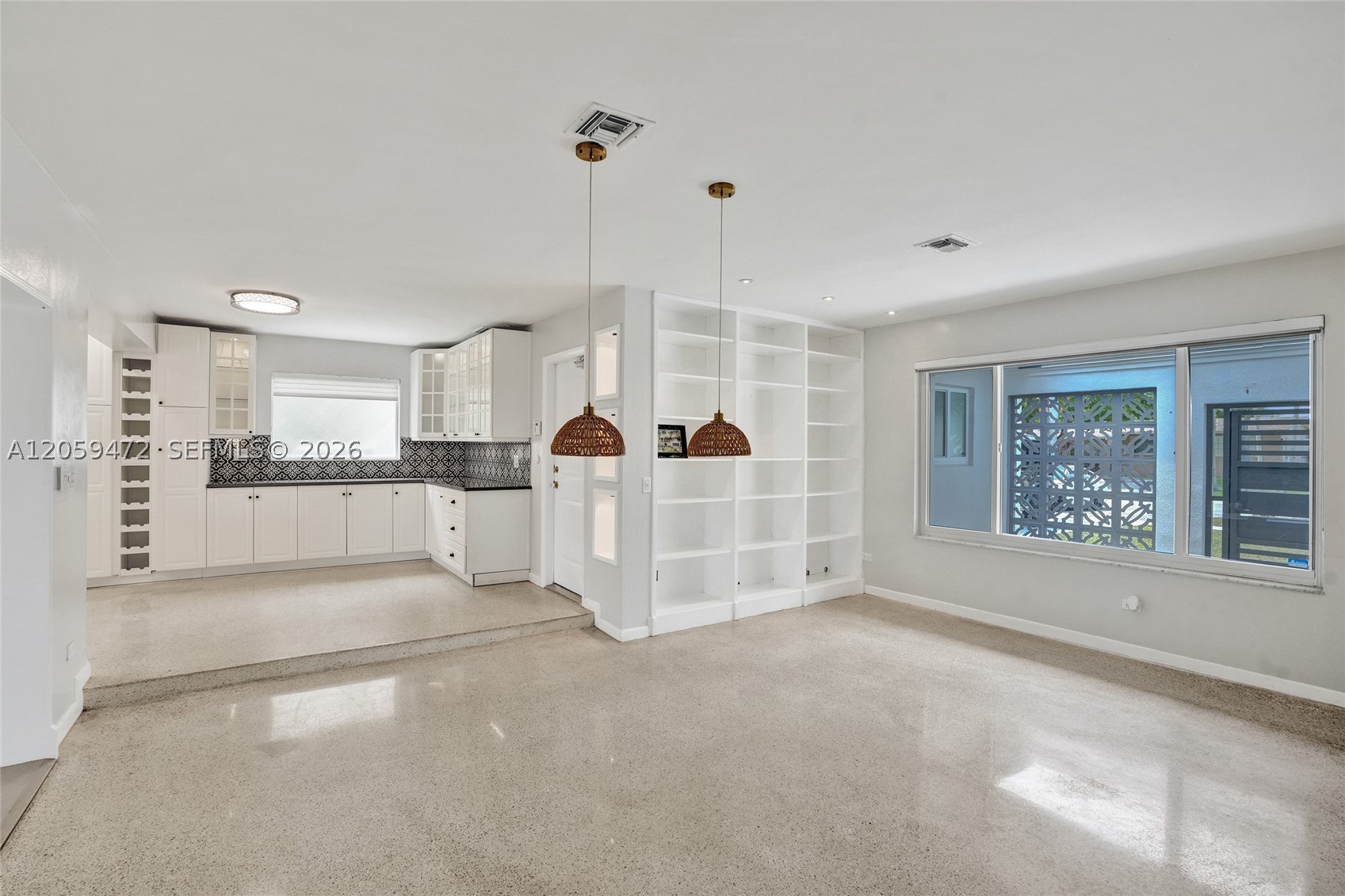 9350 SW 48 St, Miami FL 33165