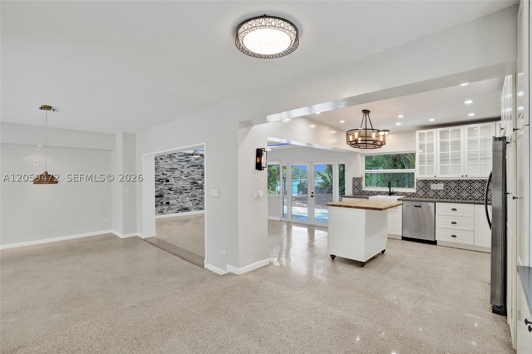9350 SW 48 St, Miami FL 33165
