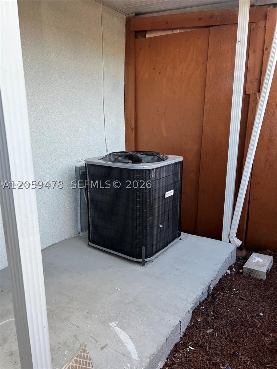 Hialeah FL 33014 - A12059478