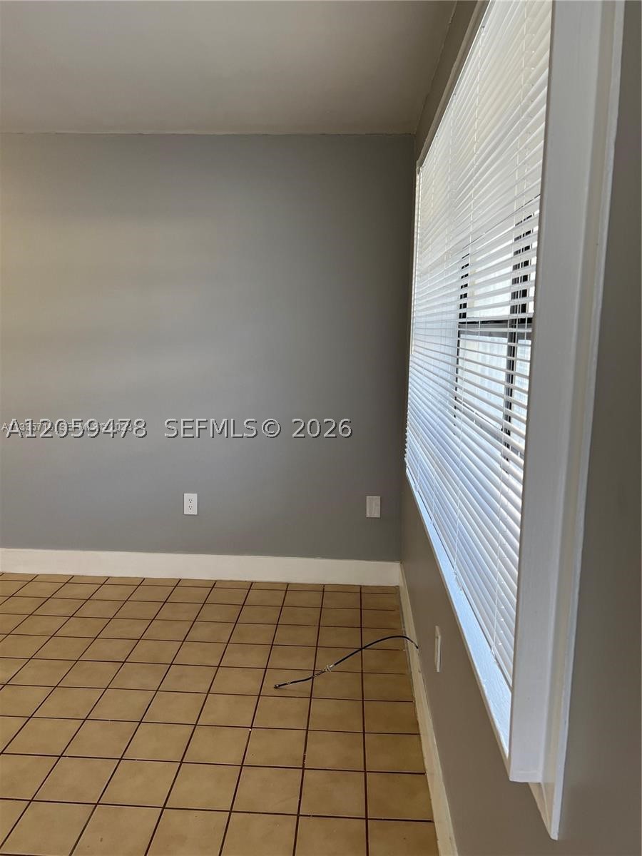 Hialeah FL 33014 - A12059478