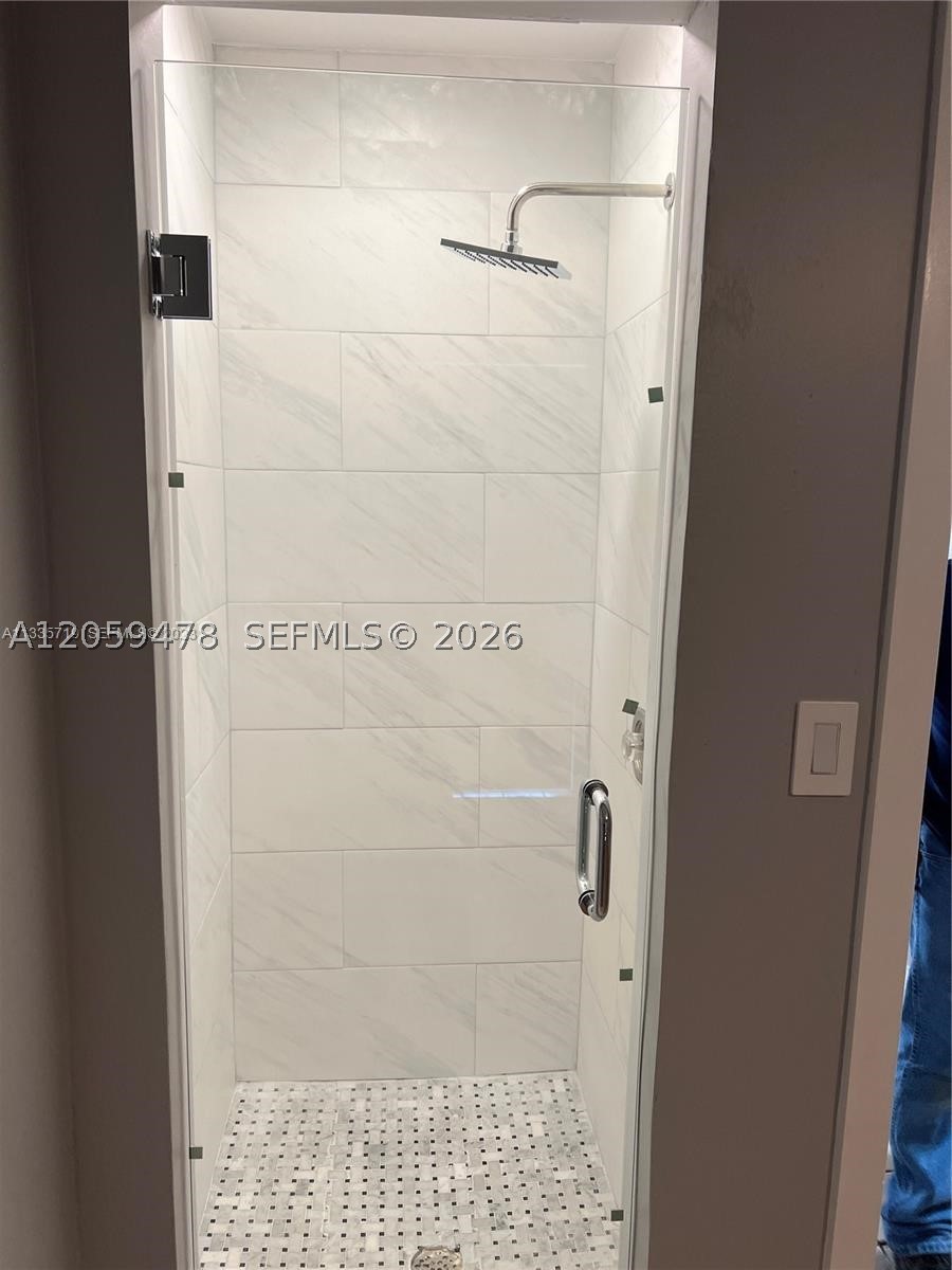 Hialeah FL 33014 - A12059478