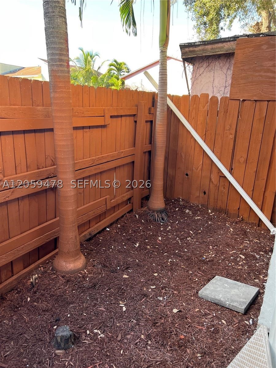 Hialeah FL 33014 - A12059478
