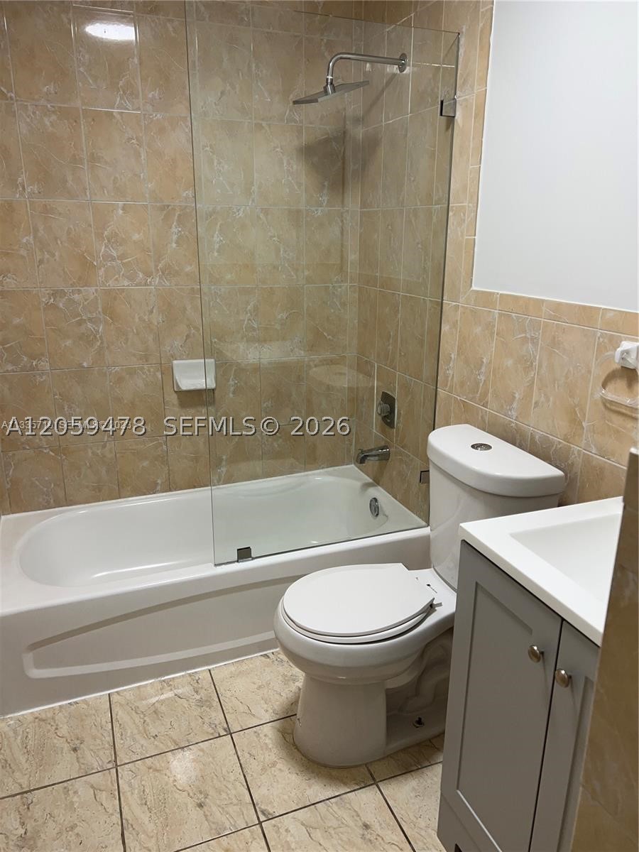 Hialeah FL 33014 - A12059478