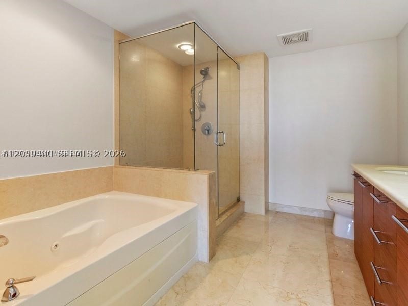 50 Biscayne Blvd #2502, Miami FL 33132