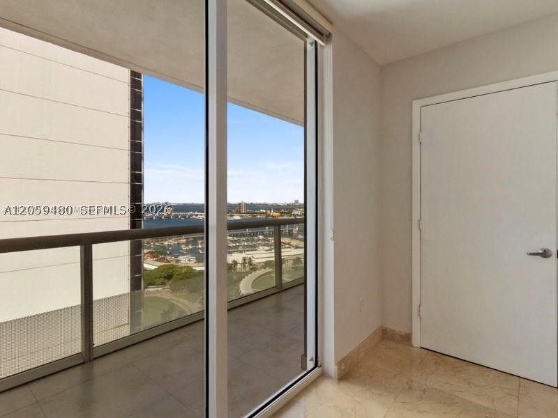 50 Biscayne Blvd #2502, Miami FL 33132