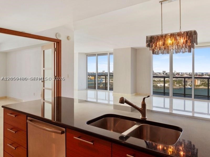 50 Biscayne Blvd #2502, Miami FL 33132