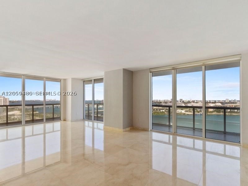 50 Biscayne Blvd #2502, Miami FL 33132