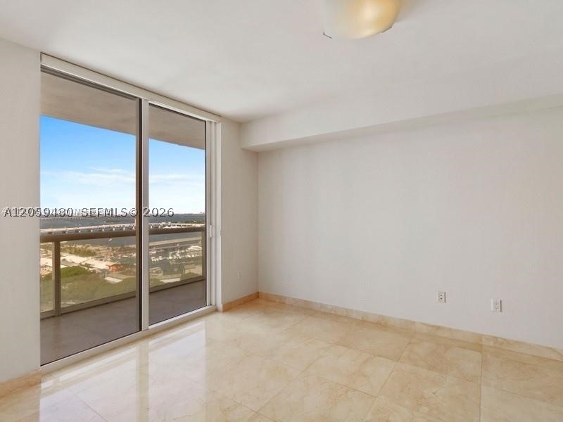 50 Biscayne Blvd #2502, Miami FL 33132