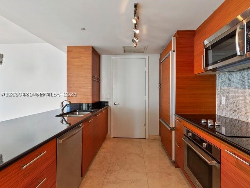 50 Biscayne Blvd #2502, Miami FL 33132