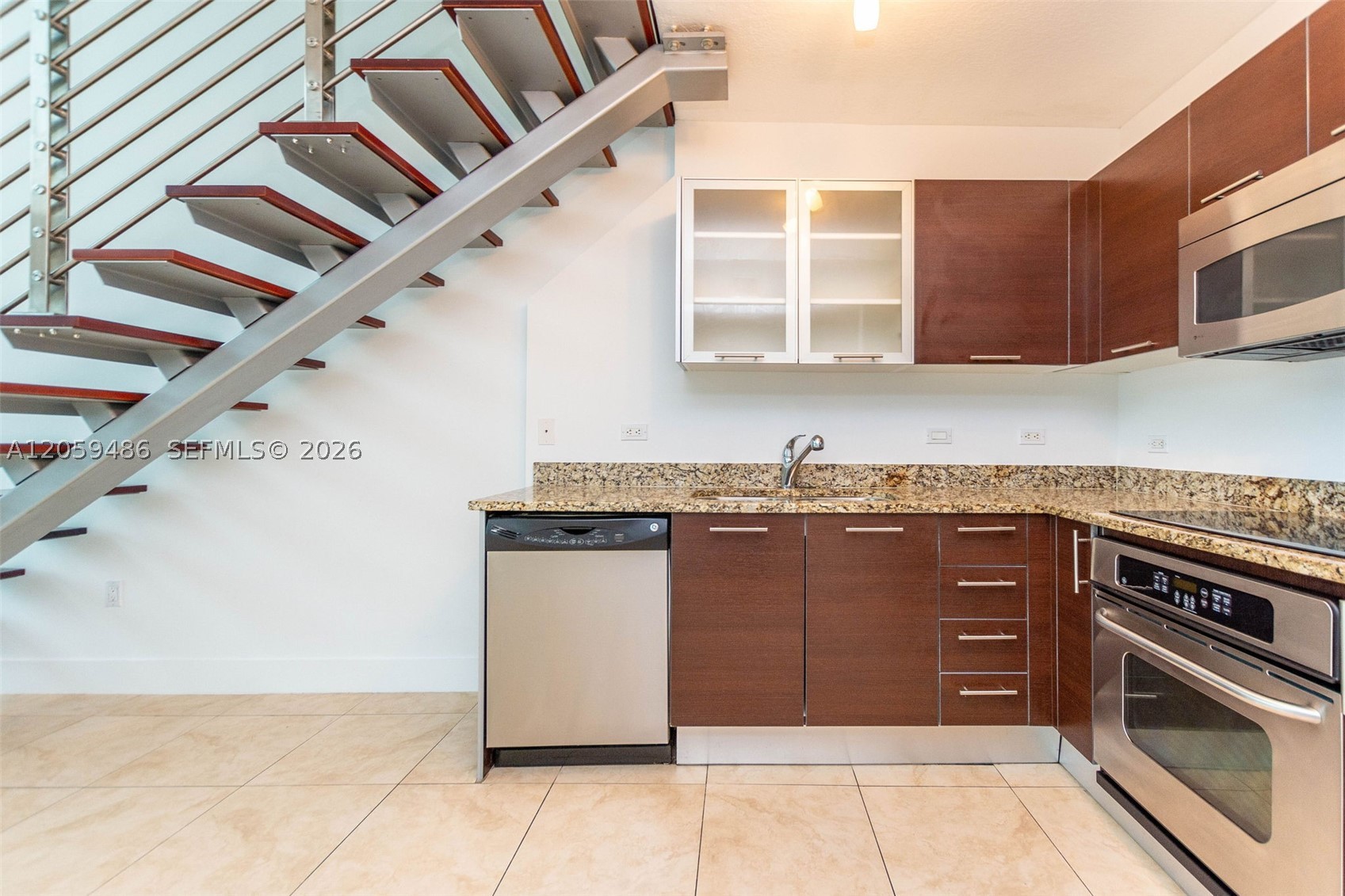 41 SE 5th St #1914, Miami FL 33131