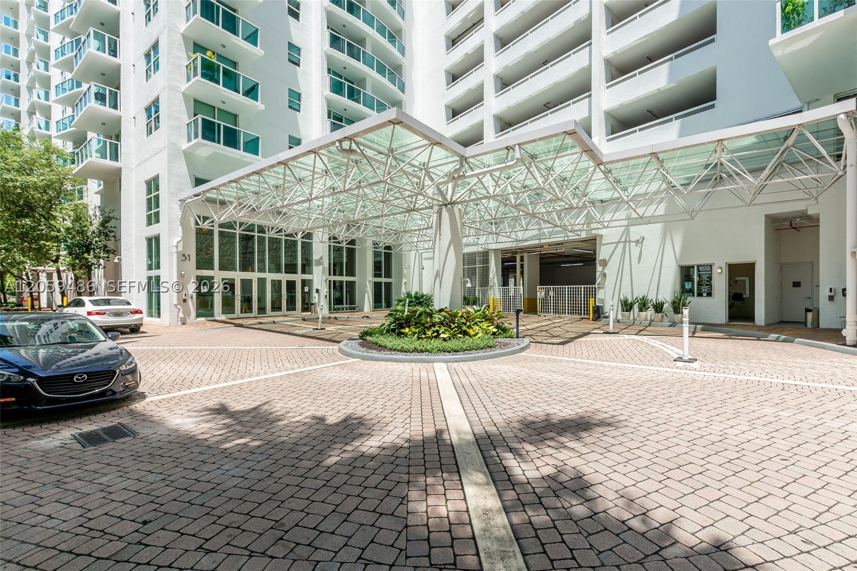 41 SE 5th St #1914, Miami FL 33131
