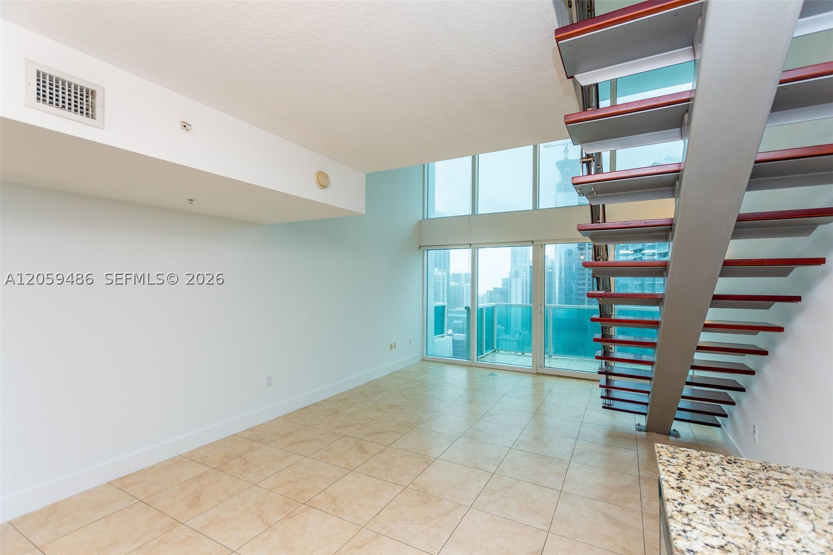 41 SE 5th St #1914, Miami FL 33131