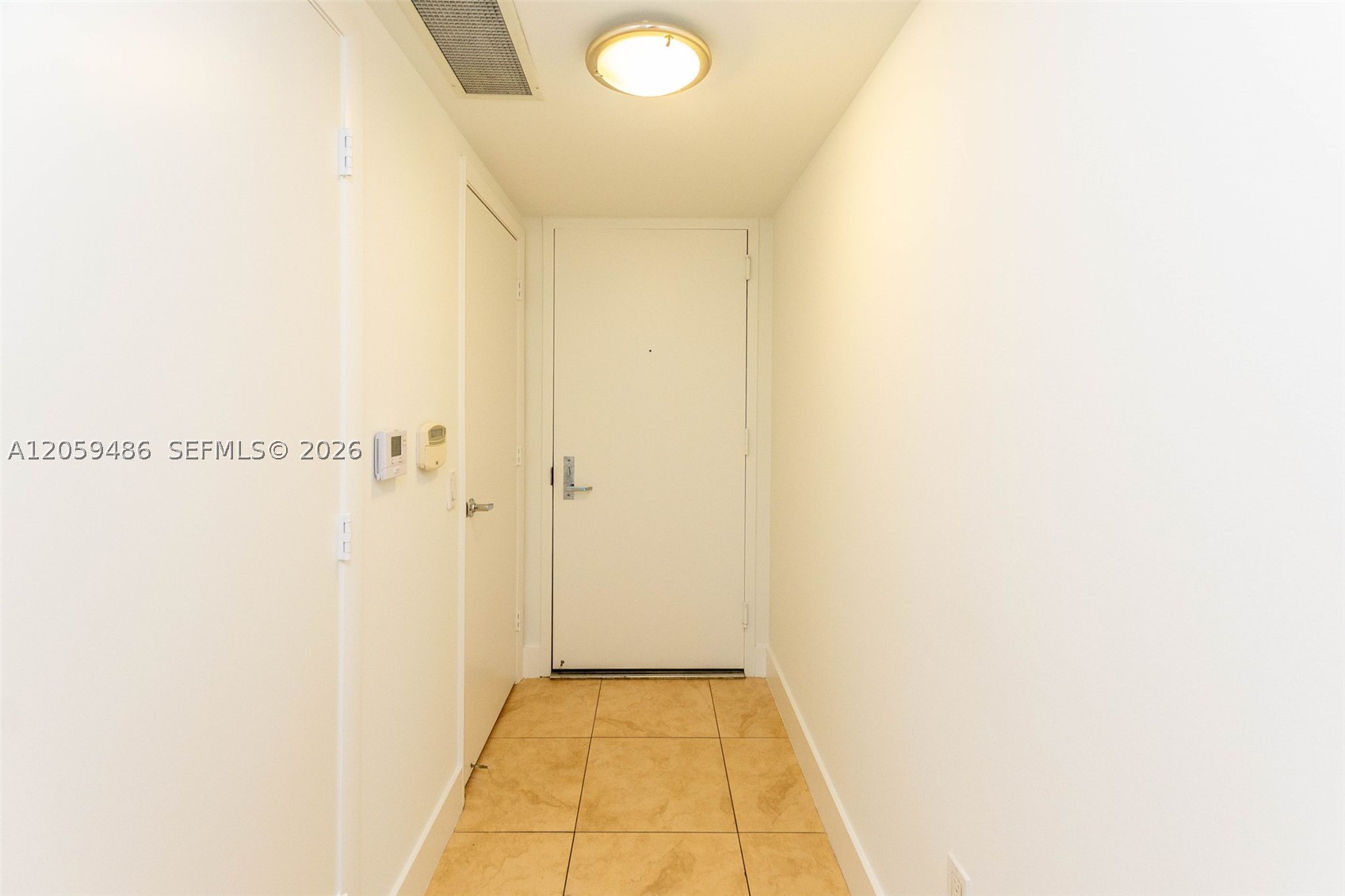 41 SE 5th St #1914, Miami FL 33131