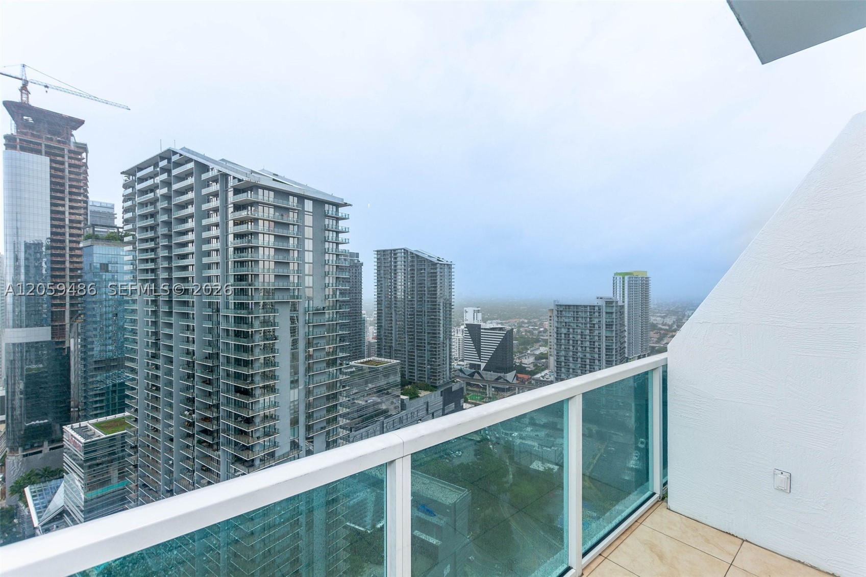41 SE 5th St #1914, Miami FL 33131