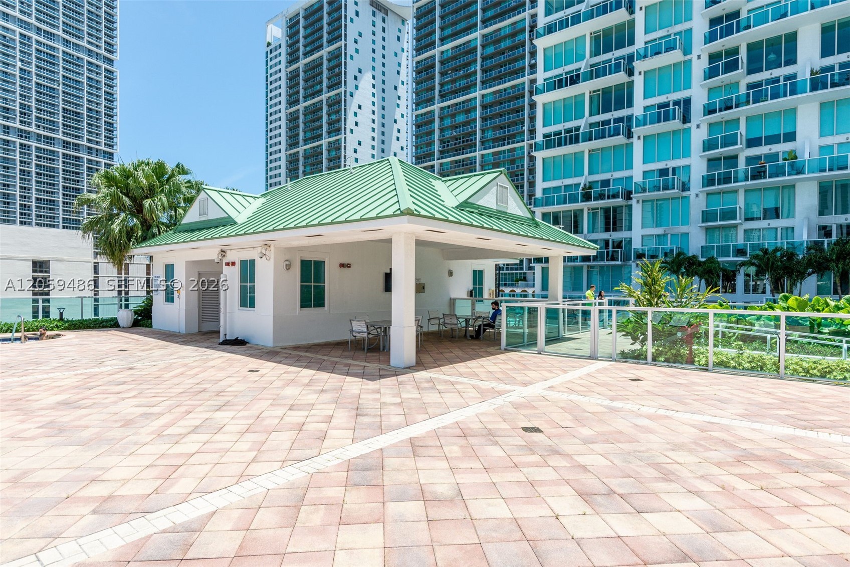 41 SE 5th St #1914, Miami FL 33131