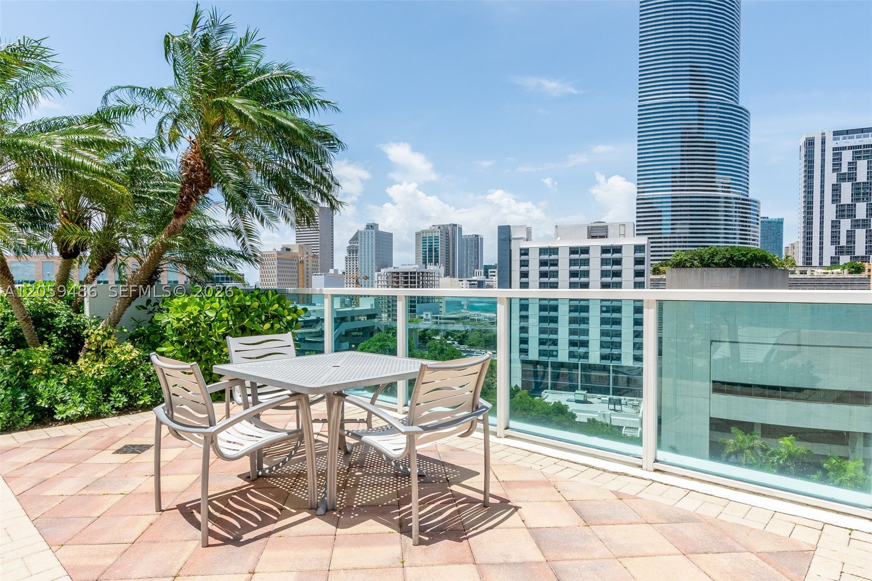 41 SE 5th St #1914, Miami FL 33131